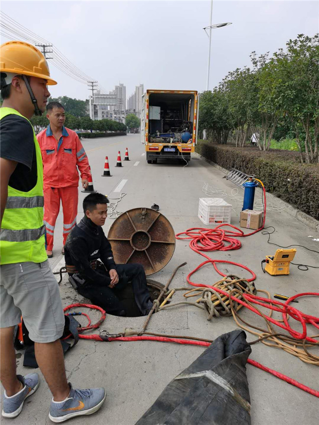 打安镇翻衬法管道修复技术主要工序